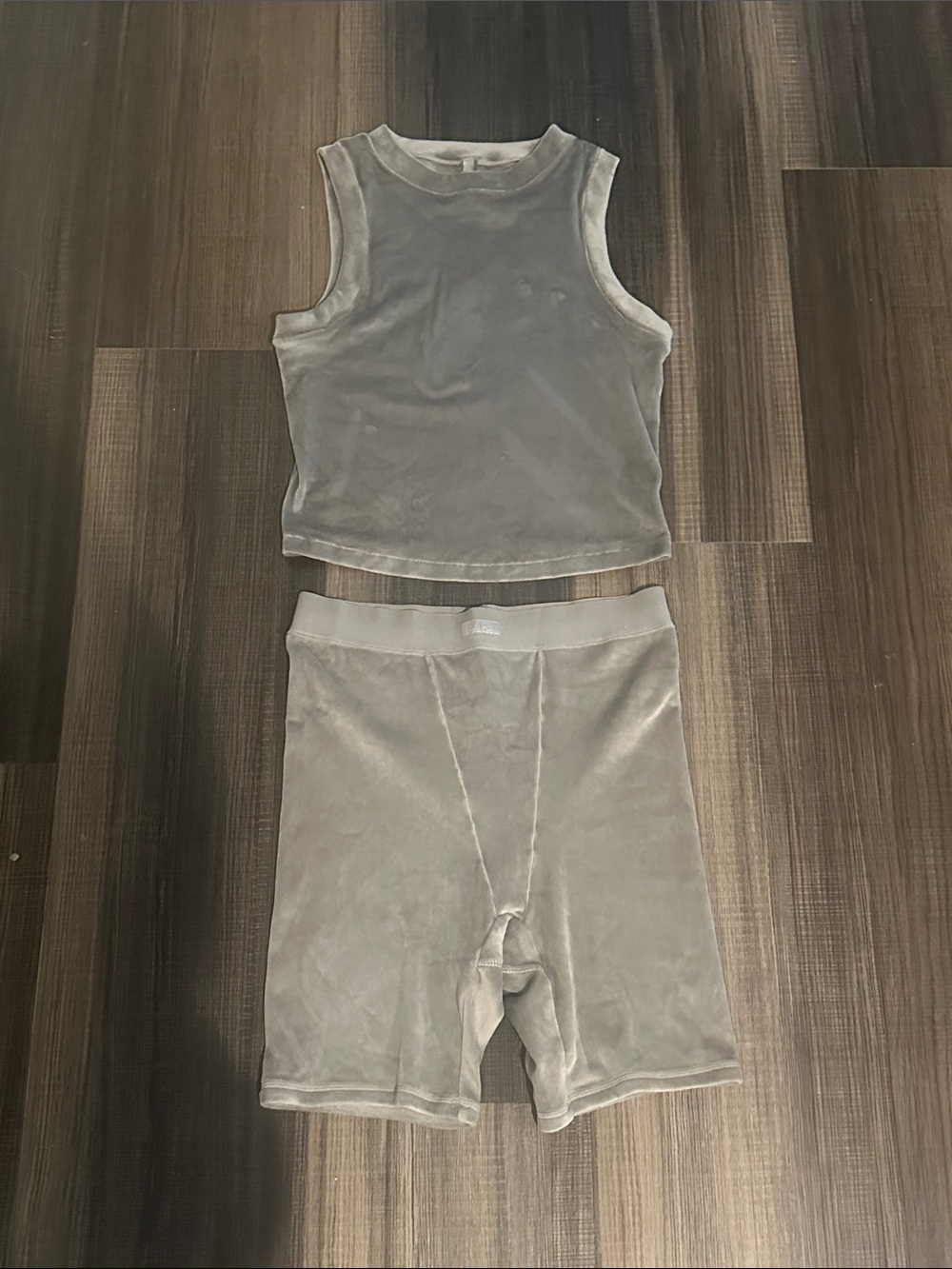 Skims Gray Soft Set - Tank Top & Boxer Biker Shorts